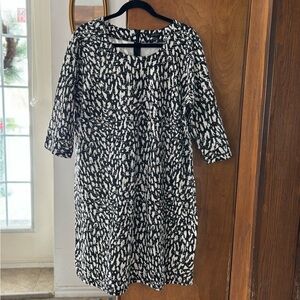 Plus Size Black and White Long Sleeve Dress